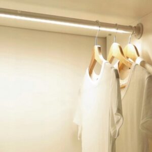 Led wewnętrzny do szafy przesuwnej